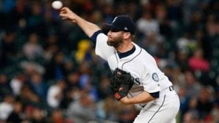 巨人、守護神候補クックの獲得を発表　背番号は高橋前監督の「24」に