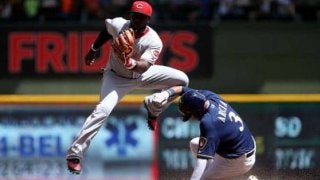 【MLB】見よ、これぞ併殺美！　記憶に残る超絶技にファン悶絶「あぁ、だから野球が好き」
