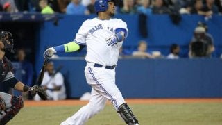 元巨人フランシスコも登場　中南米WLでのHR後の“バット投げ”はド派手で凄い!?