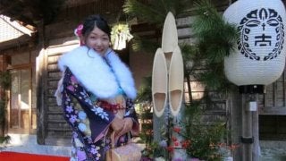 【女子プロ野球】新成人のフローラ龍田、濃い紫の振袖姿で誓う「悔しさをバネに2桁勝利」