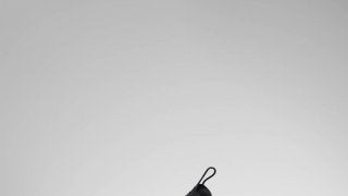 これがトレーニングシューズの未来形？NIKE、足を入れると自動調整するスマートシューズ「ナイキ アダプトBB」を発表