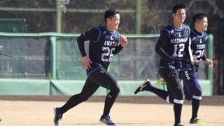 西武ドラ4粟津が新人一番乗りでブルペン入り「力みもなく球質のいい球」