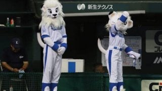 【2018年プロ野球名場面】西武10年ぶりリーグVの裏で…レオが回る、回る　驚愕の連続バク転新記録！