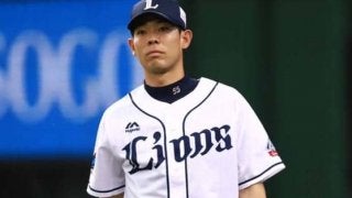 【2018年プロ野球名場面】完全にフェンス越えの大飛球を…西武秋山が大興奮の本塁打“強奪”キャッチ！