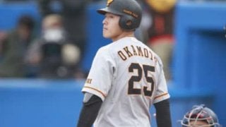 巨人・岡本和真に忍び寄る2年目のジンクス。克服のカギは左足にあり