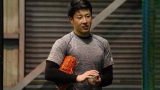 ハム吉田輝がペースアップ　初めて捕手座らせ、ブルペンで計39球投げる