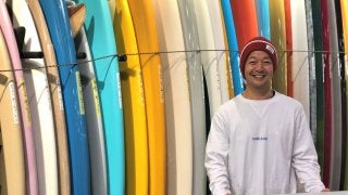 プロサーファー佐藤和也がH.L.N.A STORE 湘南店とサーフプロフェッショナルスタッフ契約