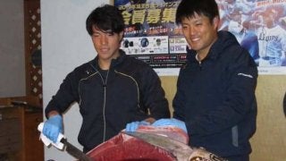 西武ドラ1松本航がワサビたっぷり“先輩いじり”　山野辺は我慢「美味しかったです」