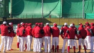 広島長野、新天地のキャンプ初日に円陣で誓う「日本一に向けて頑張りましょう」