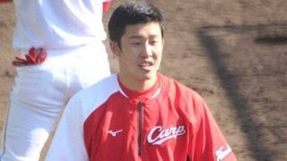 広島ドラ1小園、充実のキャンプ初日　東出Cから早くも助言「松山さんを見てみろと」