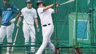 日ハムのドラ2野村佑希、130M超特大場外弾　10M防球ネット超えて駐車場へ…