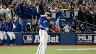 【MLB】翌年に大乱闘…バティスタの“バット投げ”ホームランボールが310万円で落札