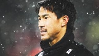 岡崎慎司、移籍断念の胸中を明かす。「レスターで勝負する」