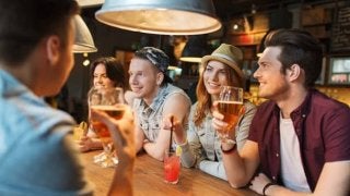 ダイエット中の食事のお誘いを乗り切る5つの方法！