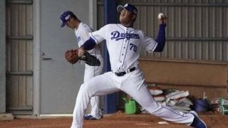 中日新助っ人ロメロ「常に低めに」68球　“好物”は牛タン、オフはプレステ!?