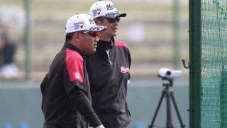 ロッテドラ1・藤原が直面するプロの壁　直接指導しない井口流の育て方とは？