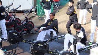 走る量を減らして心肺機能を強化？　鷹が新トレーニング機器を導入したワケ