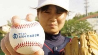 「先生は大っ嫌い」も「楽しかった」…高知の女子硬式高校野球、熱血監督の覚悟