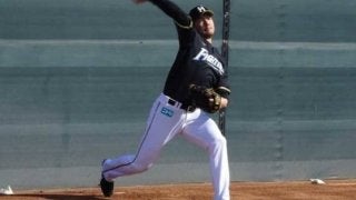 日本ハム有原がブルペンで約60球　ツーシーム改良へ意識するポイントとは…