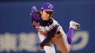 【女子プロ野球】バレンタイン企画が話題　京都・今井の憧れの先輩は…高校時代の2ショットも