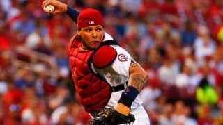 ノールック送球、最強モリーナの「キャノン砲」も…MLB捕手美技集が凄すぎる