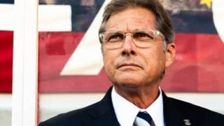 浦和レッズ、練習試合わずか１回。「オズの魔法使い」の狙いとは？