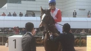 日曜中山４Ｒ新馬はアッシャムスが１番人気にこたえる