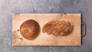 “1日に必要な栄養素”の3分の1がとれるパン「BASE BREAD（ベースブレッド）」登場