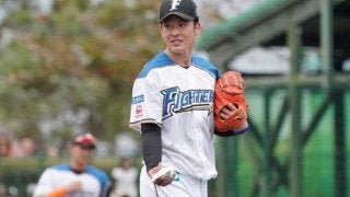 日ハムドラ1吉田輝がバット折り併殺デビュー！　スタンド拍手喝采
