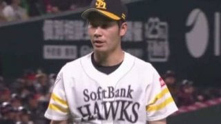 鷹・武田が一変！　2戦連続炎上→3回1安打無失点、圧巻の7奪三振