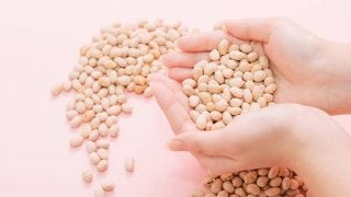 大豆の栄養をまるごとそのまま♪おうちで手軽に作れるダイエットおやつ「蒸し大豆」