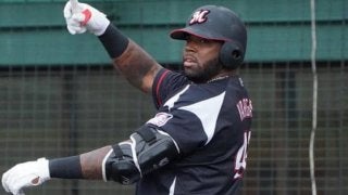 ロッテ助っ人バルガスに待望の一打　30打席ぶり安打、投げキッスの理由は…