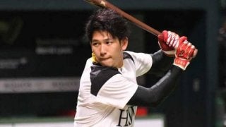 鷹の5年目捕手・栗原が“4番”でマルチ安打　急遽出場も「結果出せて良かった」