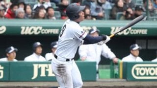 「山梨のデスパイネ」が開花。筒香を育てた名参謀の助言とダイエット効果