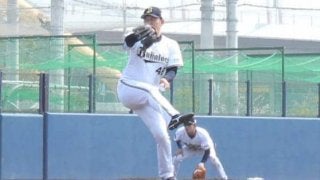 オリックス成瀬、移籍後初登板は3回無安打無失点　ドラ1小園を連続三振に仕留める