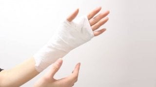 西武・外崎が脱臼も平然と応急措置→即復帰　サッカー、バスケ、相撲等の脱臼の事例は？