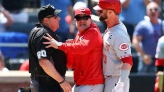 【MLB】これがストライク？　判定に激昂した野手、監督が退場に　米ファンも「酷い判定だ」