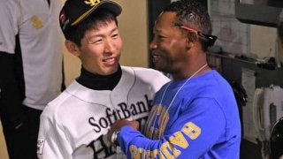 元ホークス通算135発オーティズ氏が訪問　ベテラン勢との再会を喜ぶ