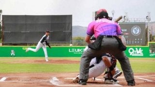 「給料支払われた？」が挨拶代わり…元DeNA久保康友、過酷な環境で奮闘中