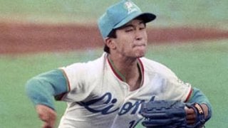 潮崎哲也が日本一を目前にまさか。池山隆寛の一発に「慢心があった」