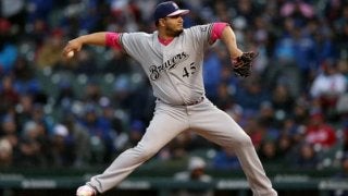 【MLB】投手がダイビングキャッチ→尻もち“2バウンド送球”で併殺完成「美しいプレー」