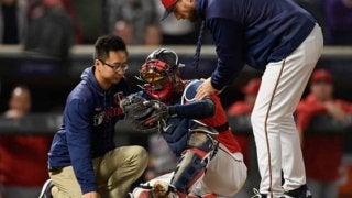 【MLB】大谷翔平と交錯→負傷交代のツインズ捕手　軽症を願う声続々「僕の足をあげる」