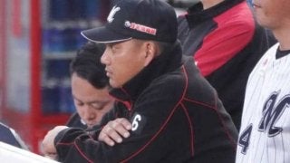 ロッテ井口監督「一気に畳み掛けられた」　6回に相手の3失策に乗じて大量点
