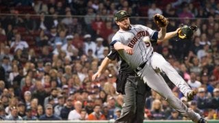 プレスリーが39戦連続無失点のMLB新記録　最後は驚異的な横っ飛びスローで達成