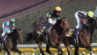 【オークス】ラヴズオンリーユーが4戦無敗で優勝