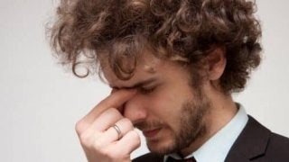 慢性疲労、倦怠感、不眠、薄毛…悩める男たちへ