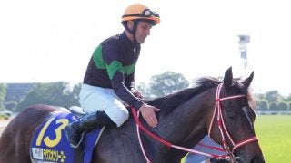 【オークス】デムーロ「4角では思ったより下がって…」ラヴズオンリーユーが直線一気の差し切り