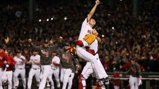 現役引退の上原、MLB公式もWS“伝説牽制”動画で惜別　「史上最高の牽制アウト？」