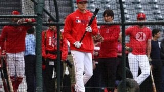 【MLB】バカ売れ確実!?　大谷翔平考案の水原通訳Tシャツが大人気「マジかよ、俺も1枚買うよ」