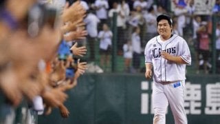 西武辻監督、延長12回サヨナラ勝ちに「強い広島さん相手に…」